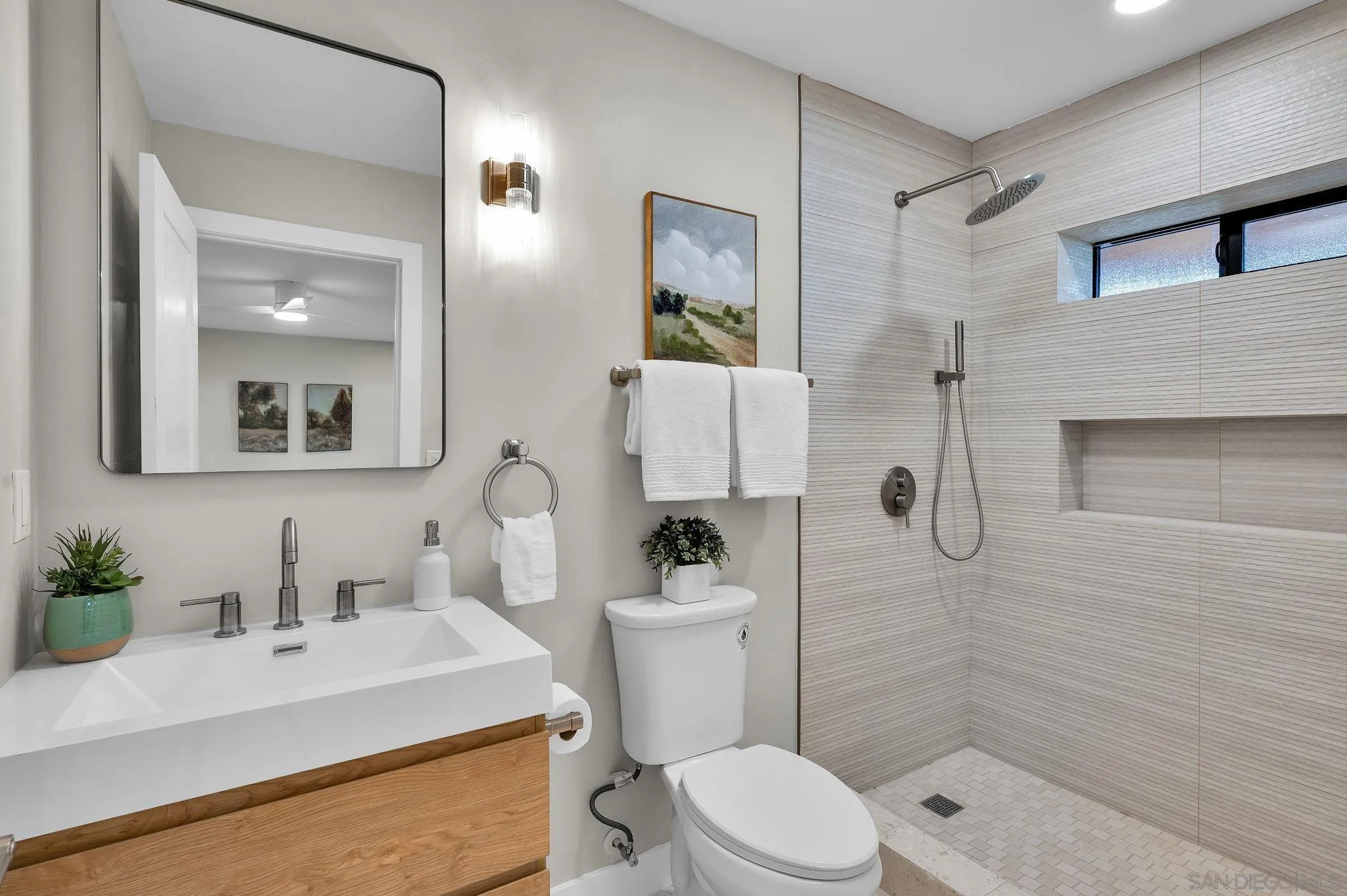 4360 Helix Canyon Dr