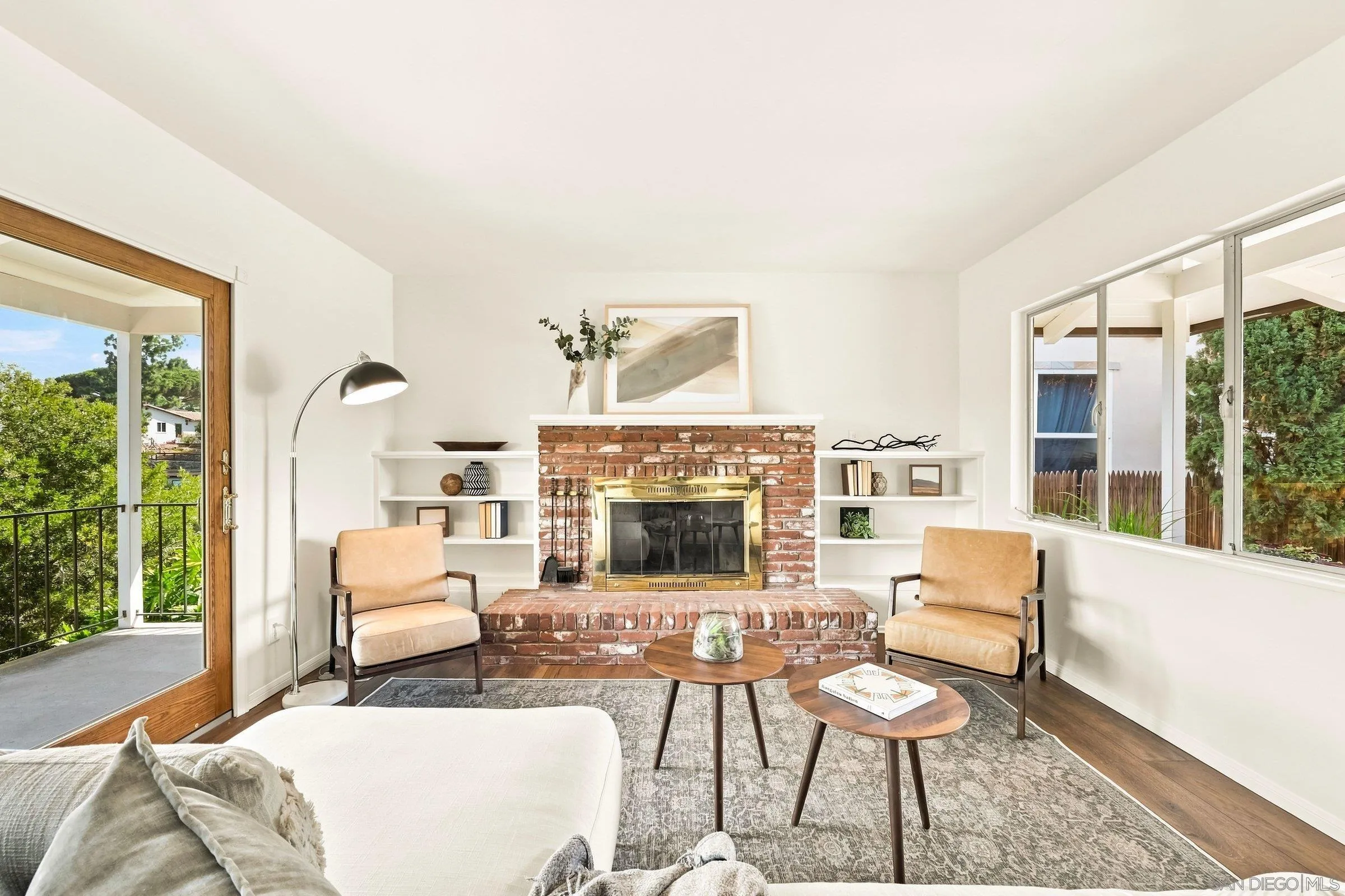 1056 Meade Ave