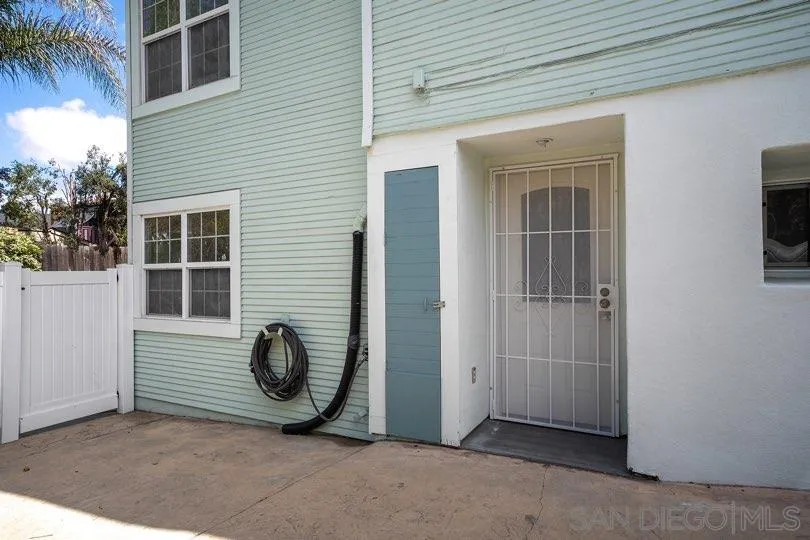 1932 C Street