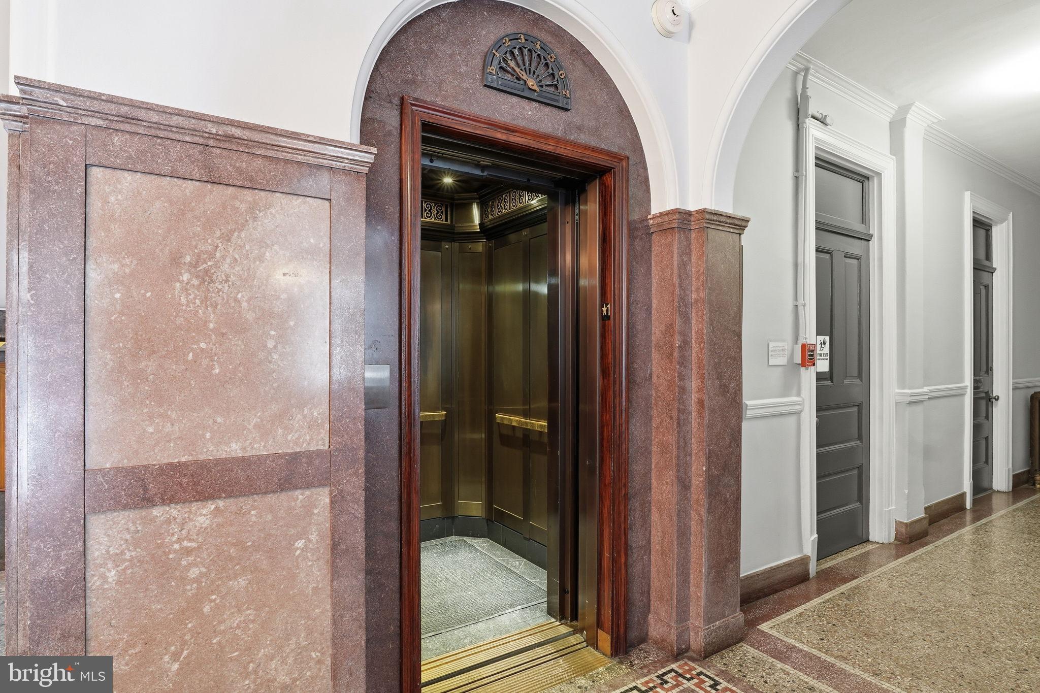 2220 20TH STREET NW 33