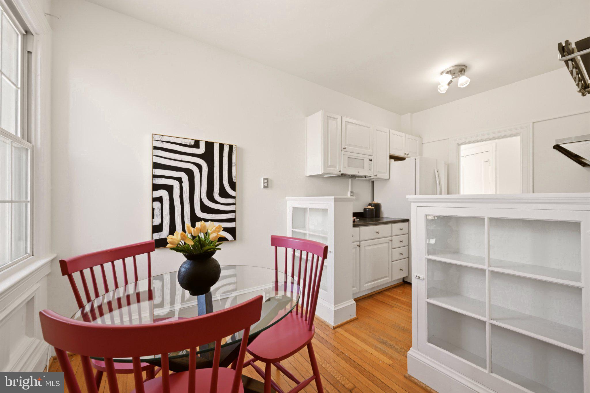 5402 CONNECTICUT AVENUE NW 400