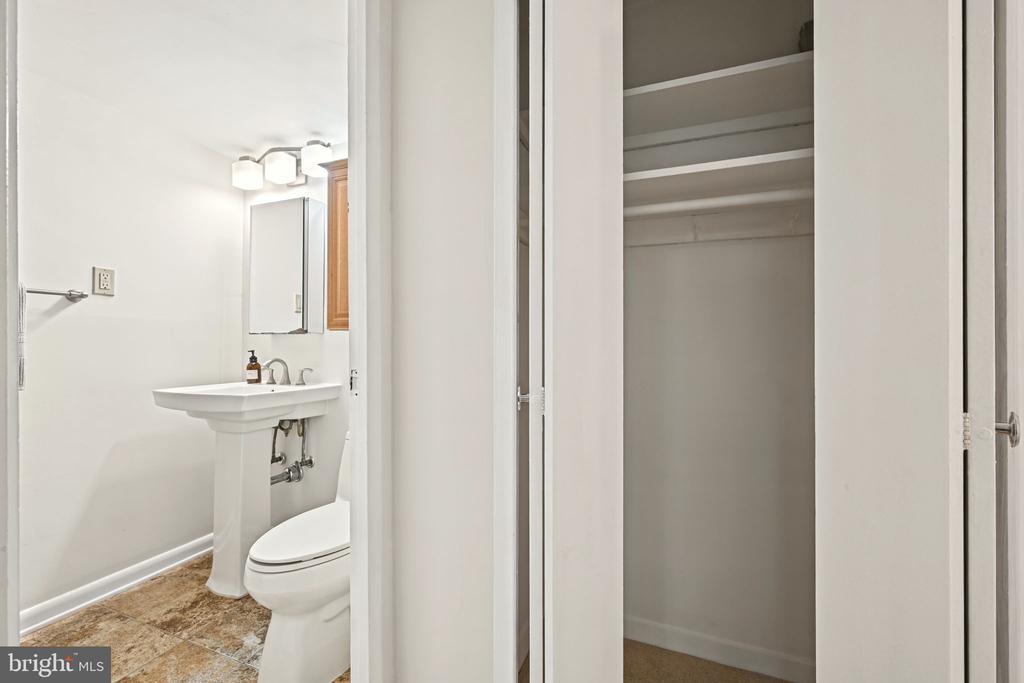 4600 CONNECTICUT AVENUE NW Unit: 222