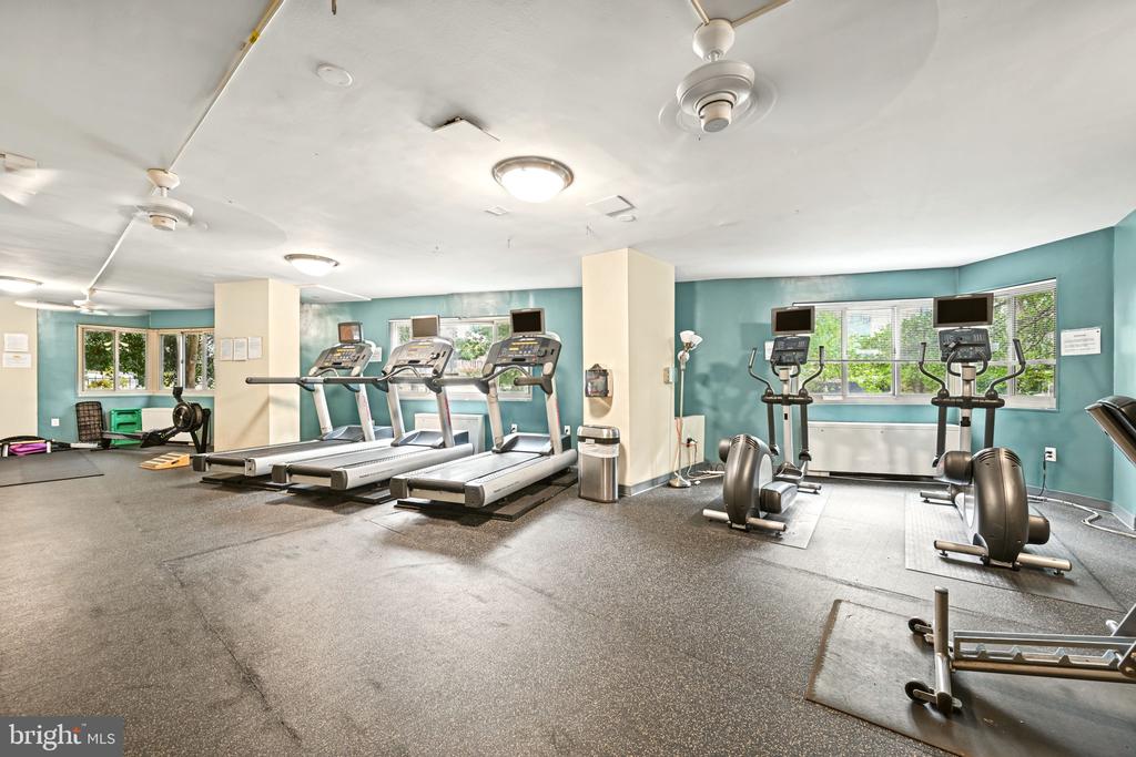 4600 CONNECTICUT AVENUE NW Unit: 222