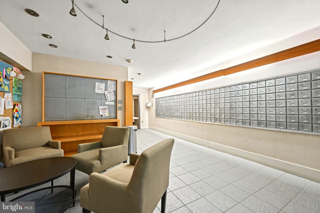 4600 CONNECTICUT AVENUE NW Unit: 222