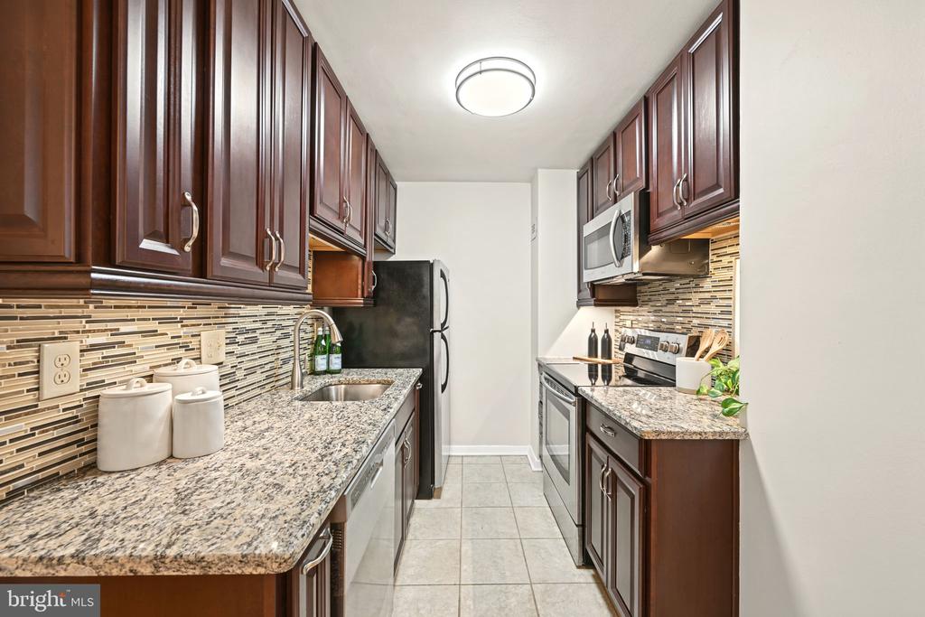 4600 CONNECTICUT AVENUE NW Unit: 222