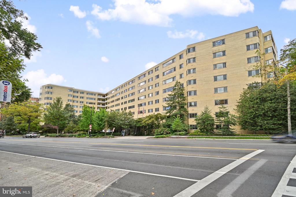 4600 CONNECTICUT AVENUE NW Unit: 222