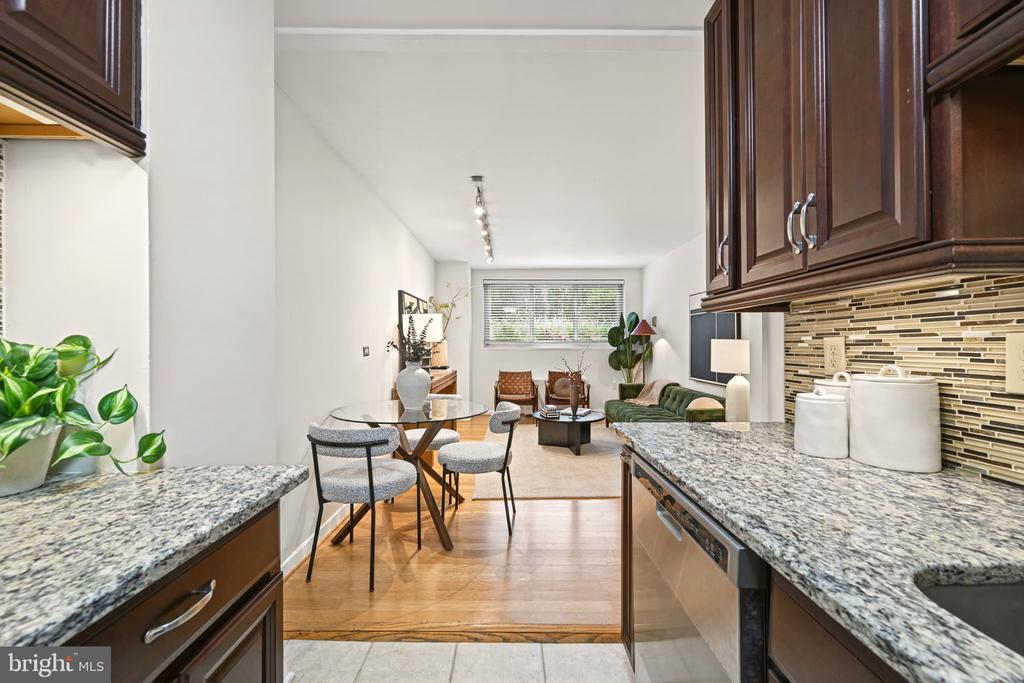 4600 CONNECTICUT AVENUE NW Unit: 222