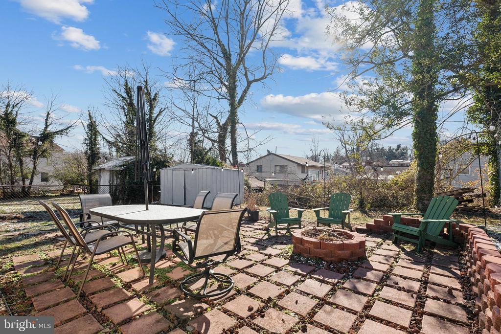 317 FERNDALE PLACE