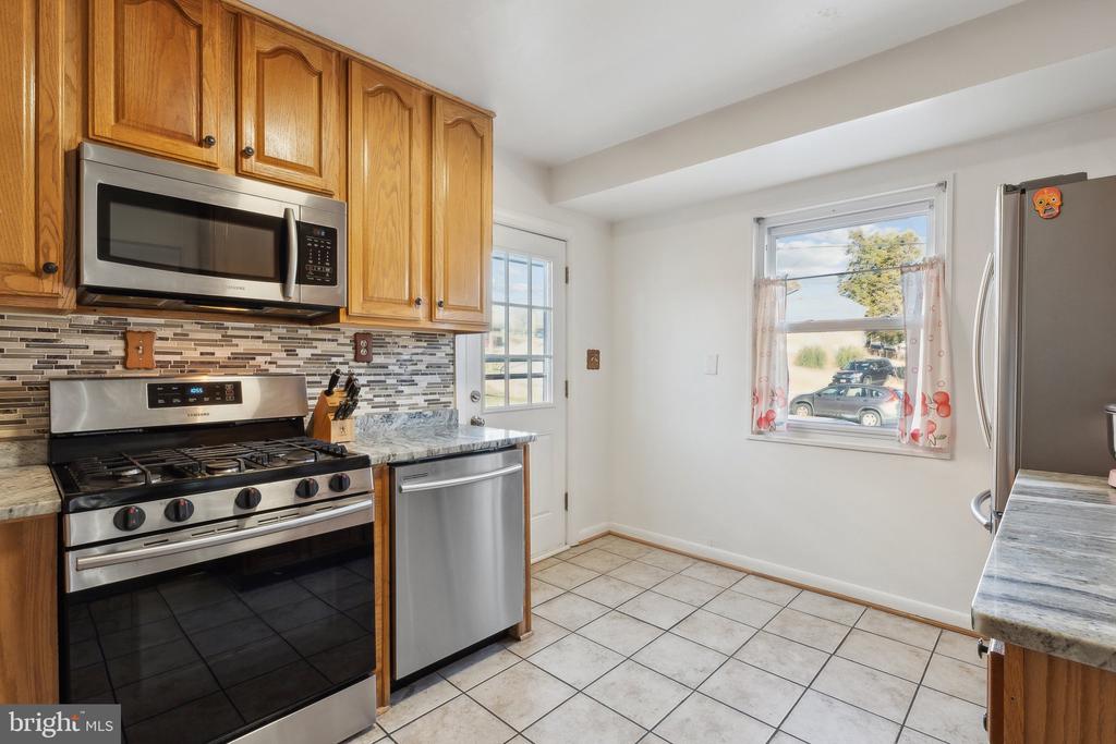 317 FERNDALE PLACE