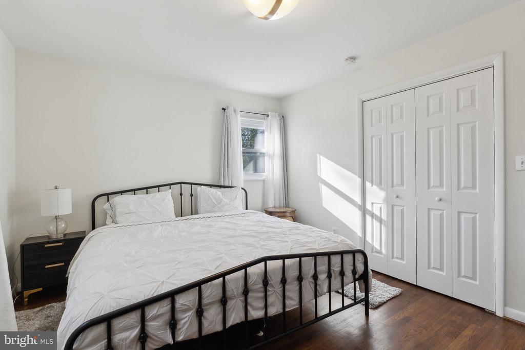 317 FERNDALE PLACE