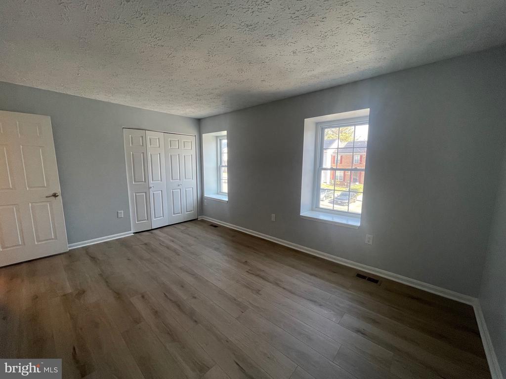 2418 E ROSECROFT VILLAGE CIRCLE