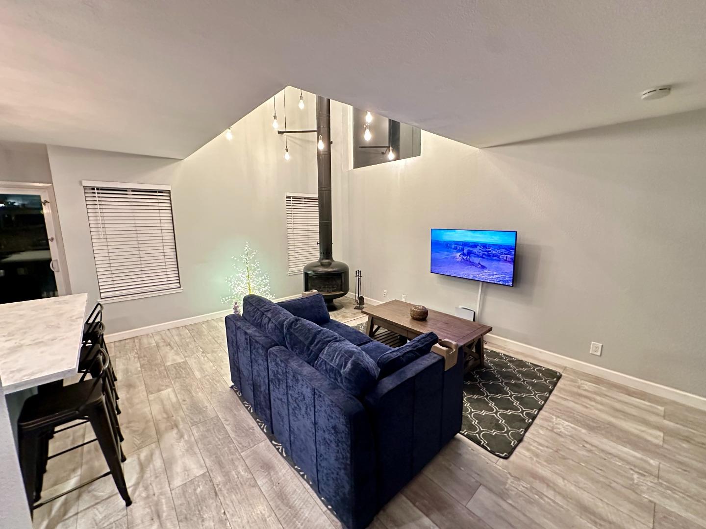 833 South San Thomas Aquino Road L