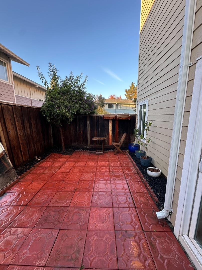 833 South San Thomas Aquino Road L