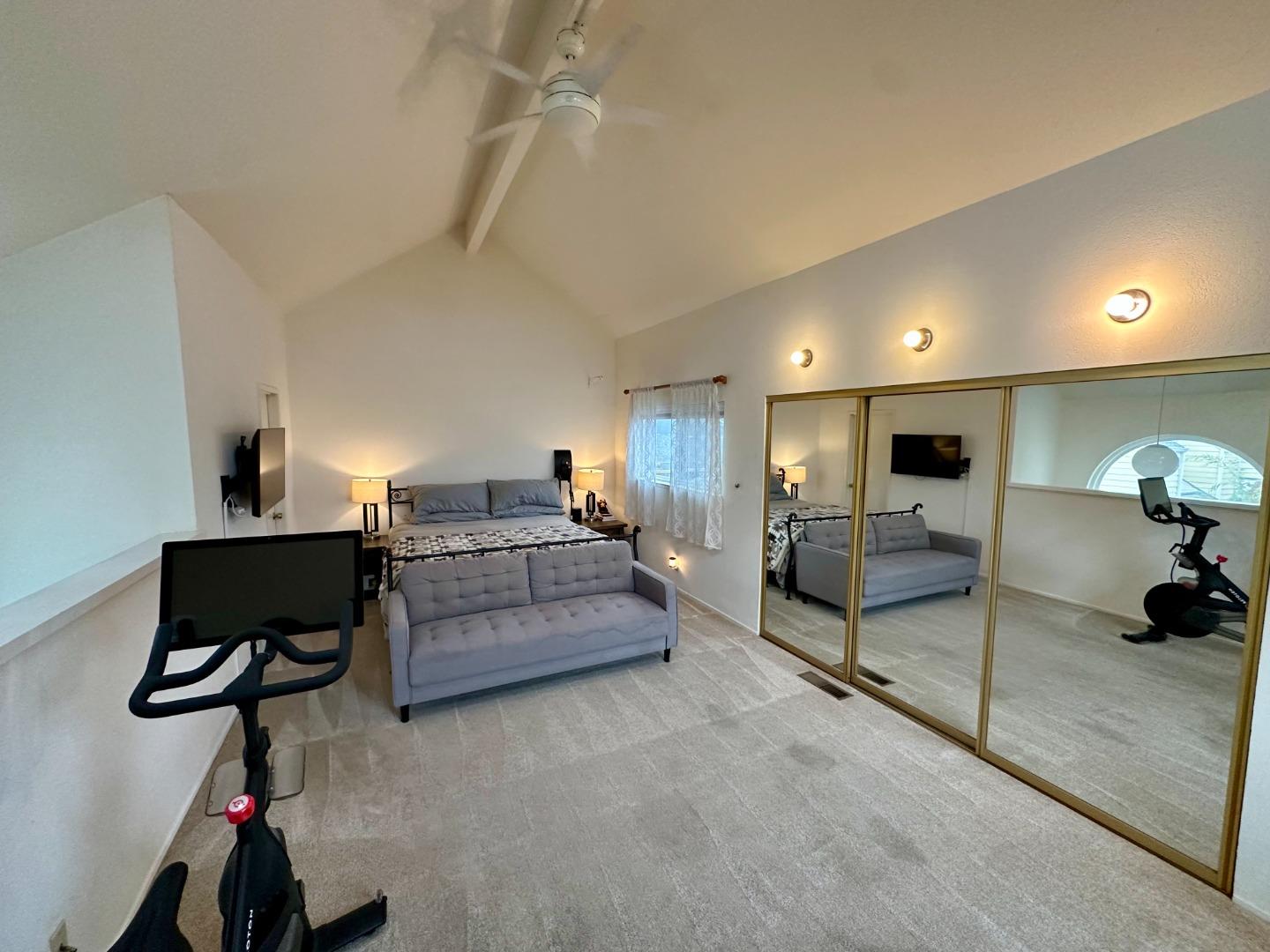 833 South San Thomas Aquino Road L