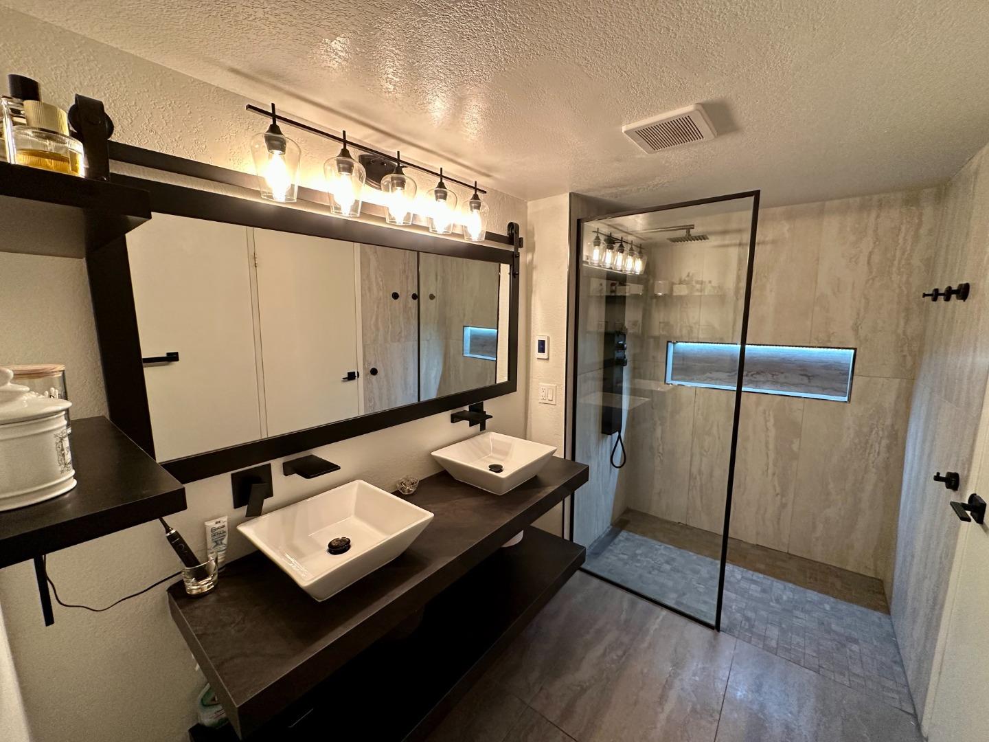 833 South San Thomas Aquino Road L