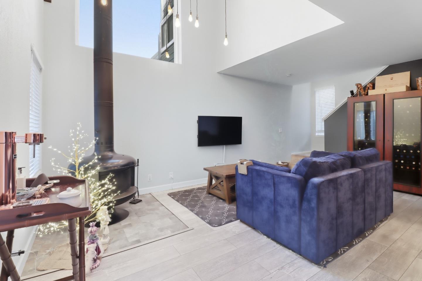 833 South San Thomas Aquino Road L