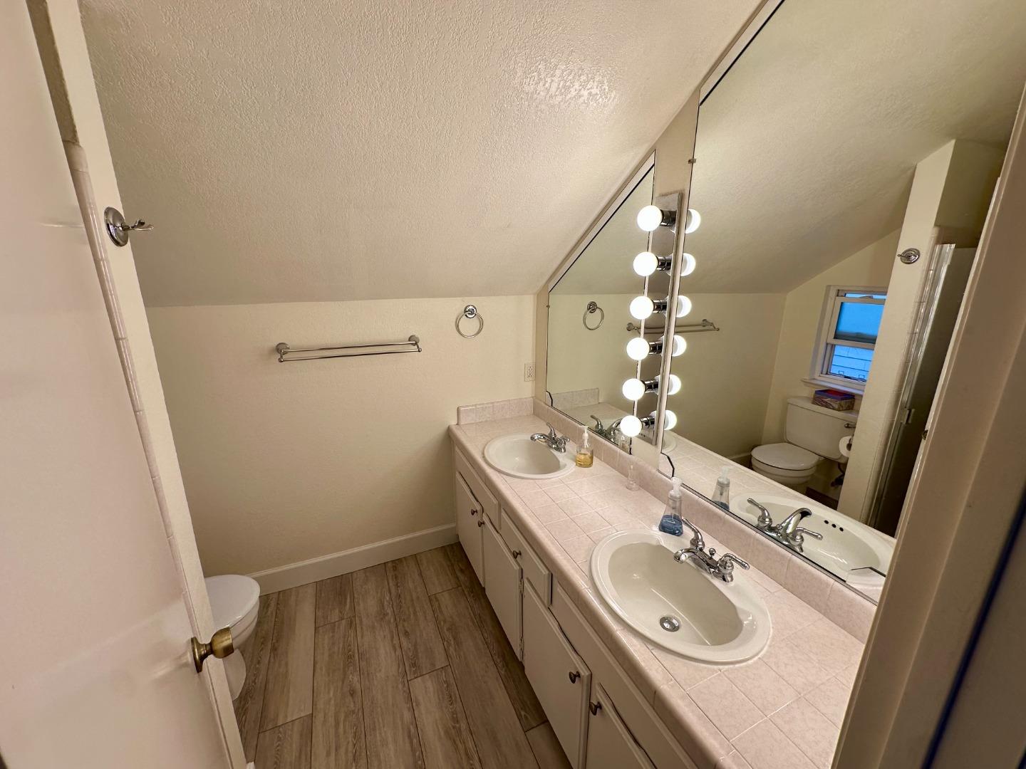 833 South San Thomas Aquino Road L