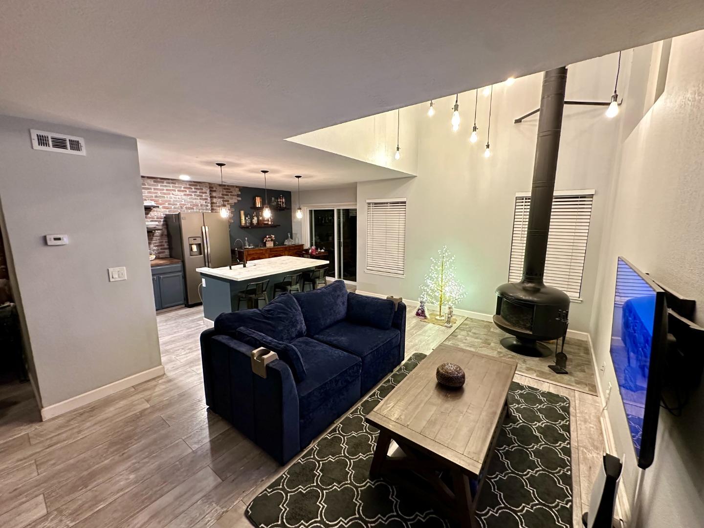 833 South San Thomas Aquino Road L