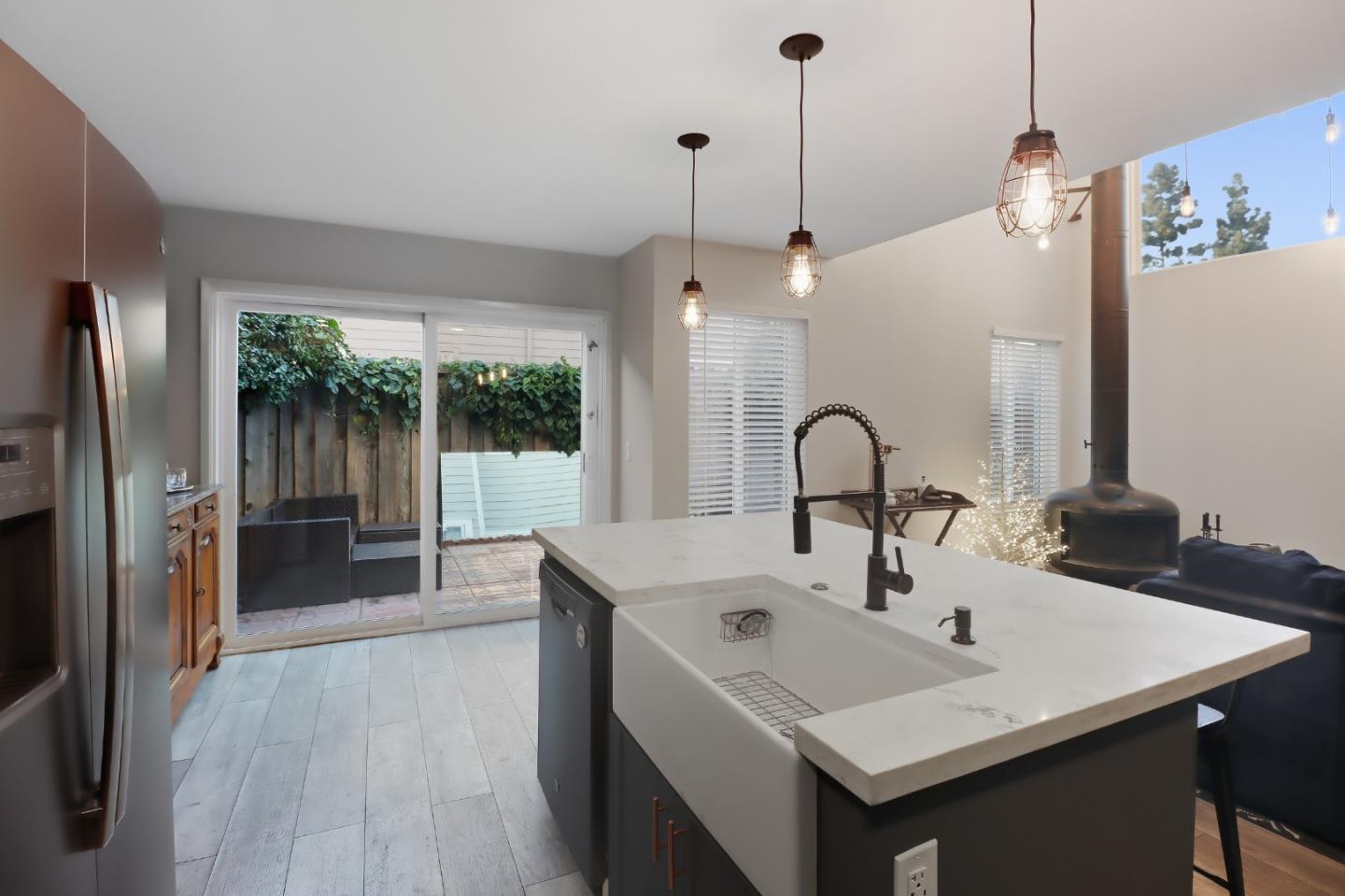 833 South San Thomas Aquino Road L