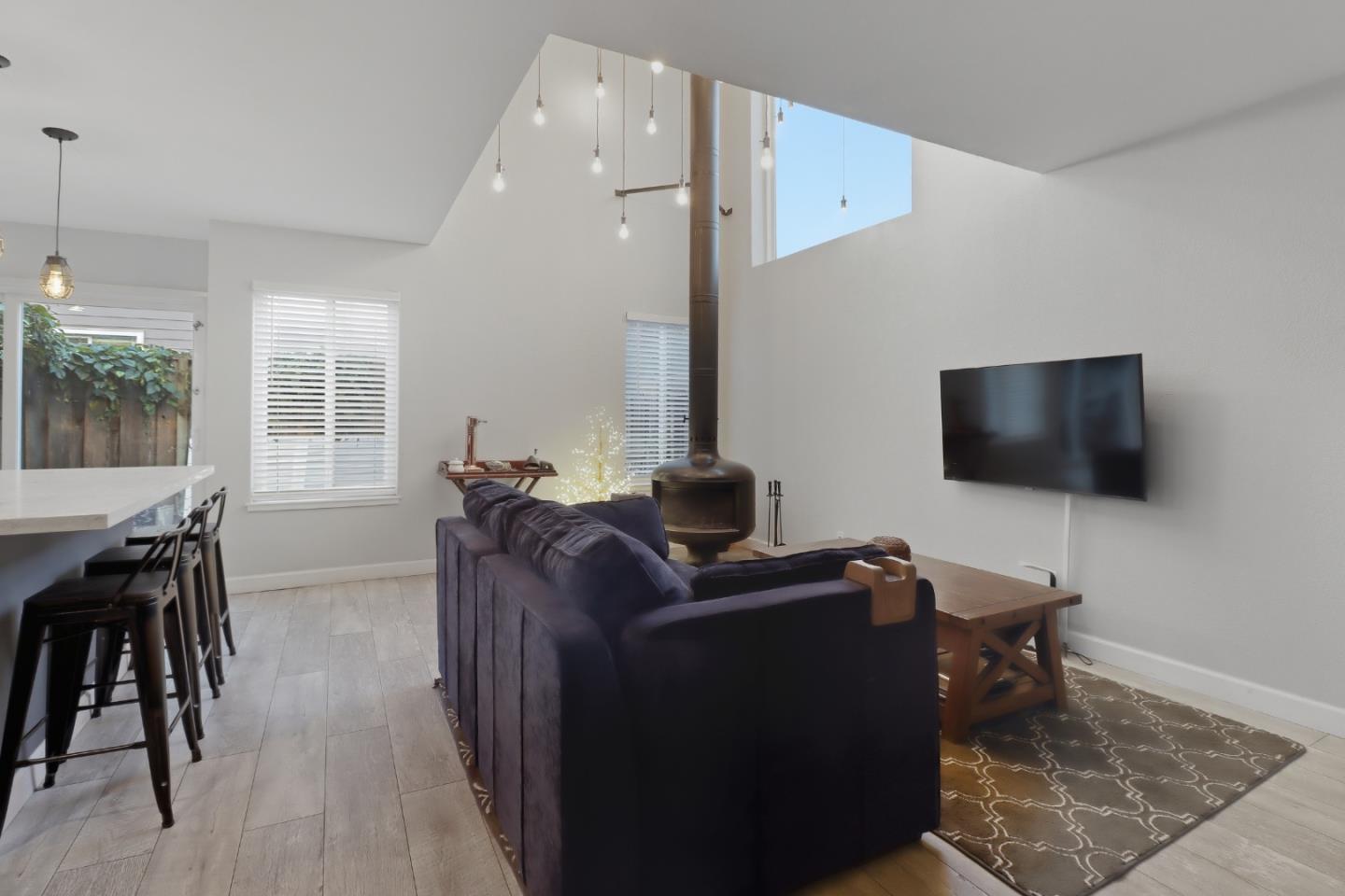 833 South San Thomas Aquino Road L