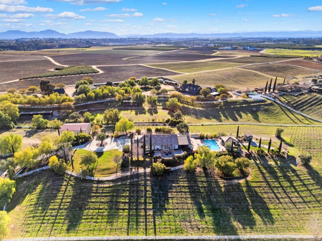 40005 Camino Del Vino
