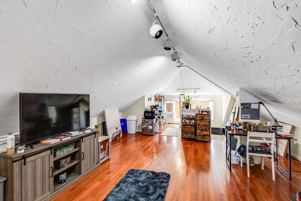 28-30 Early Ave