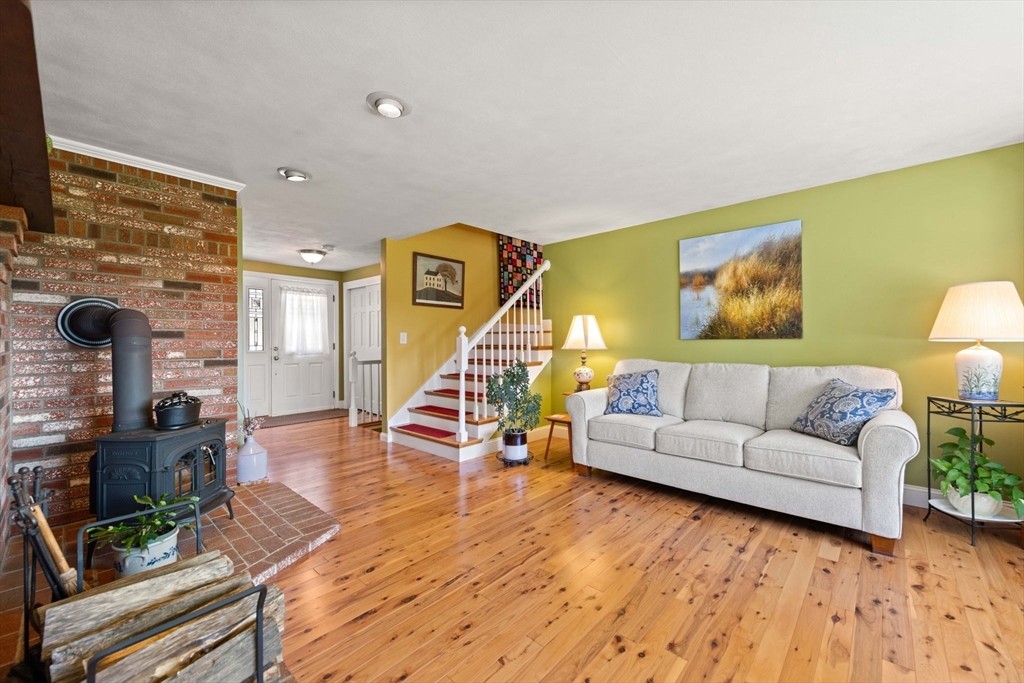 158 Whitehall Rd