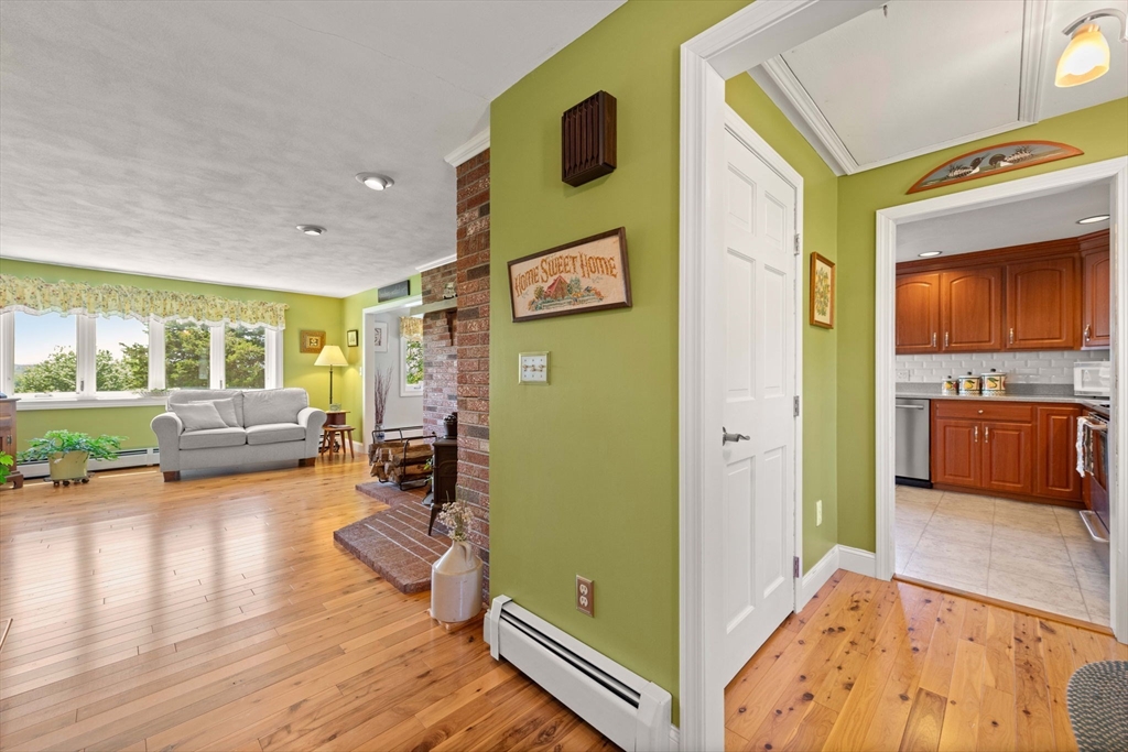 158 Whitehall Rd