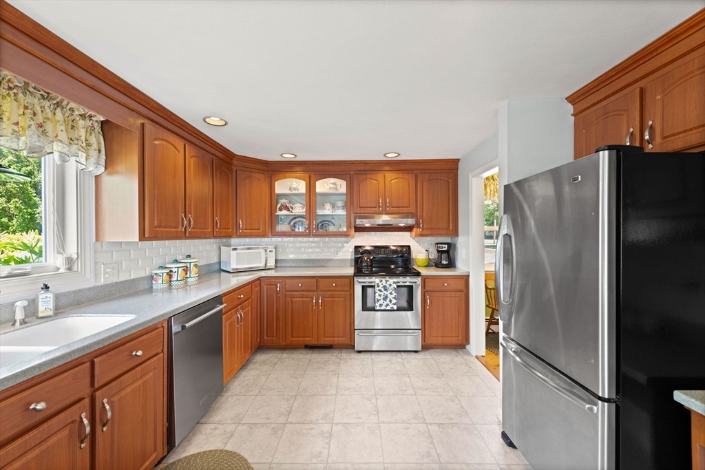 158 Whitehall Rd