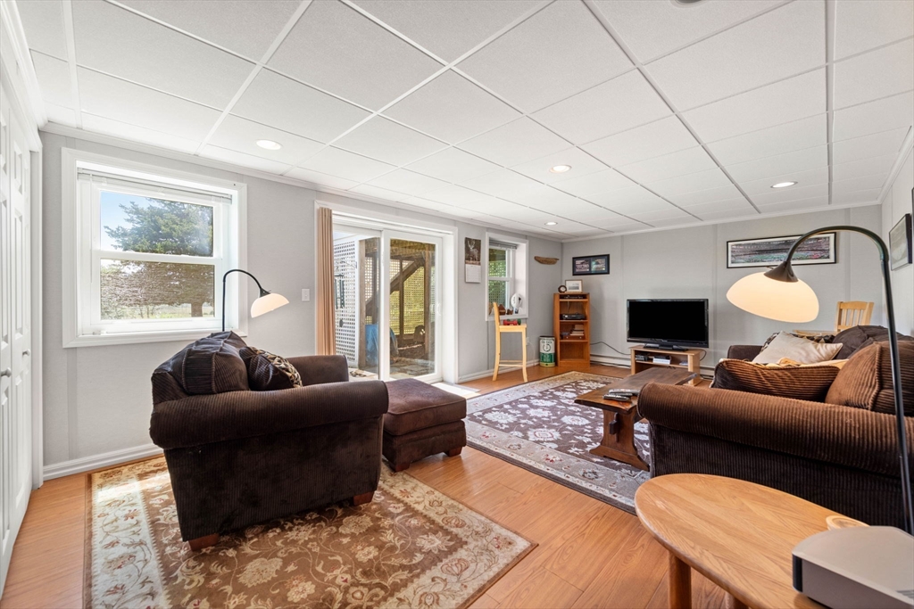 158 Whitehall Rd