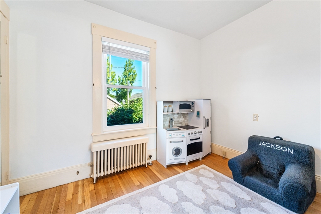 22 Maple Ave