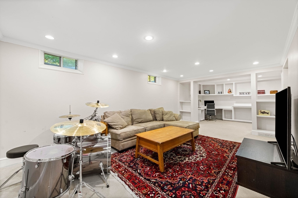 75-1/2 Pleasant Valley Rd