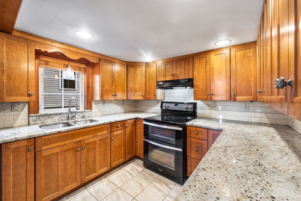 15 Lincoln Ct