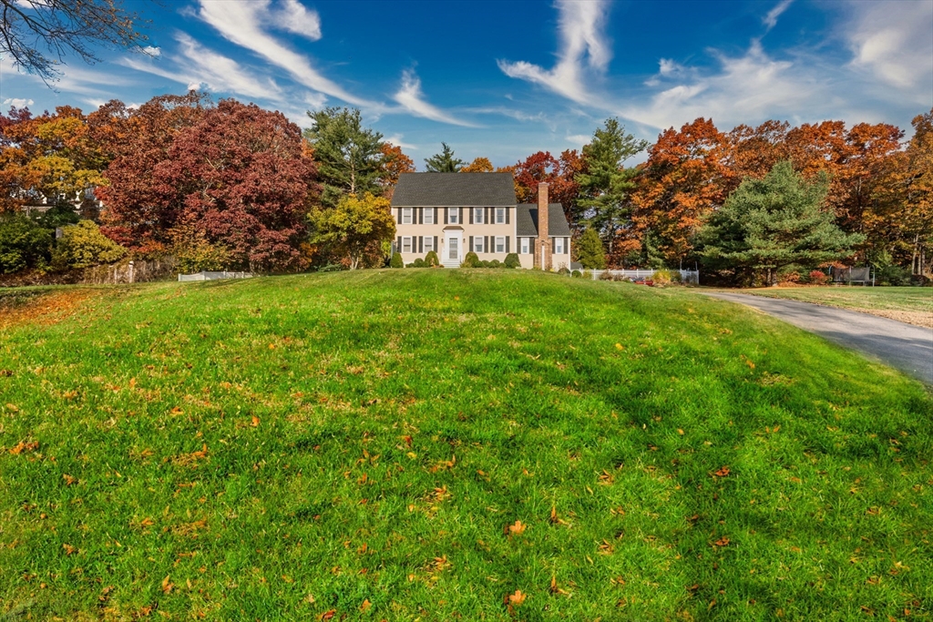 8 Pheasant Ln