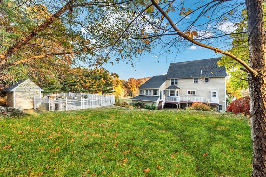 8 Pheasant Ln