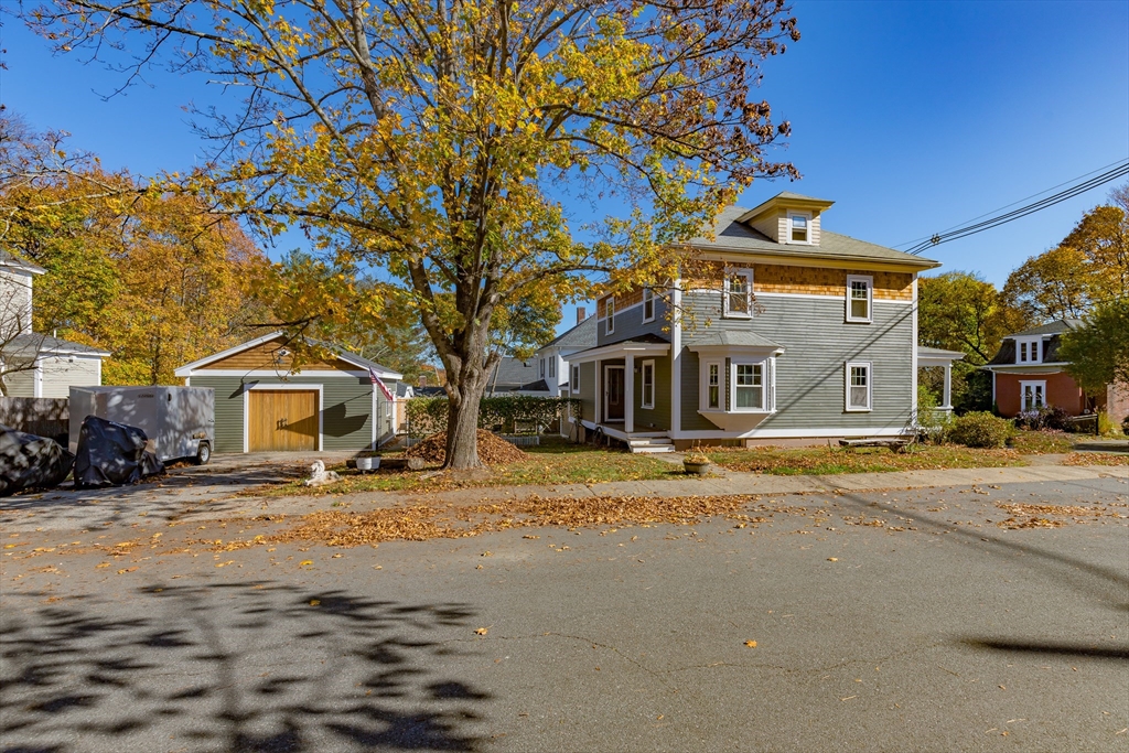 17 Carpenter St