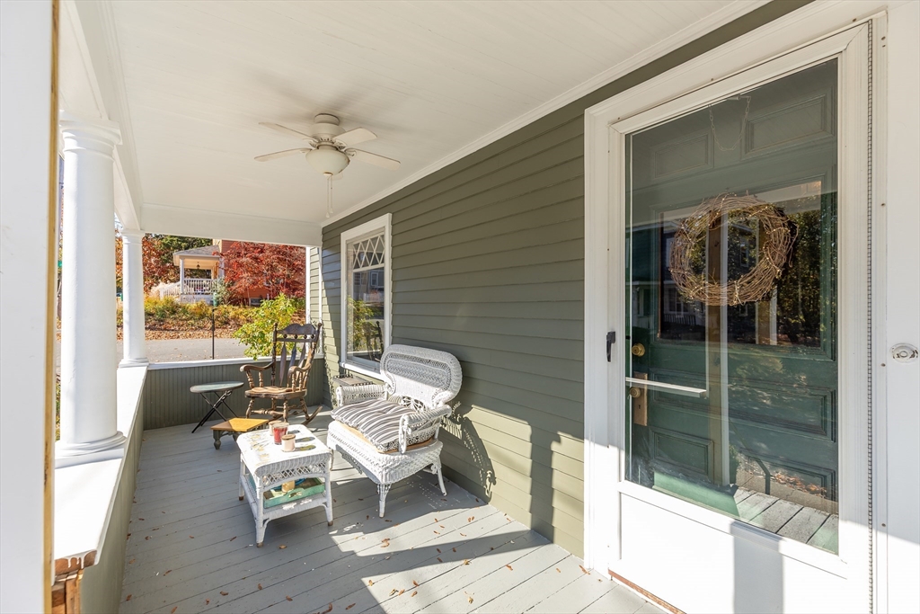 17 Carpenter St