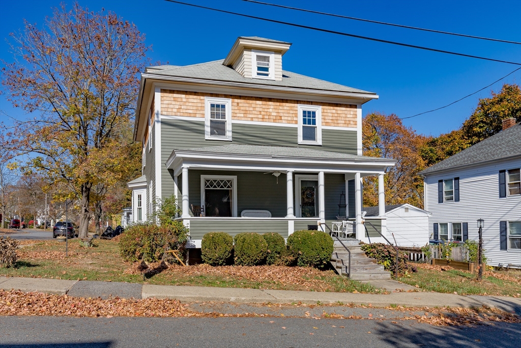 17 Carpenter St