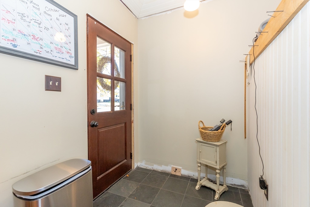 17 Carpenter St