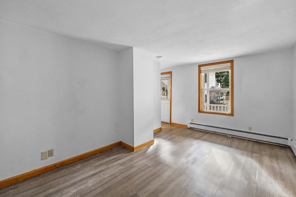 13-1/2 Prospect St