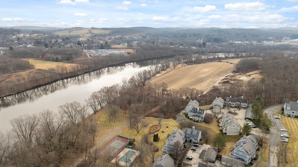 10 Landing Dr # 10