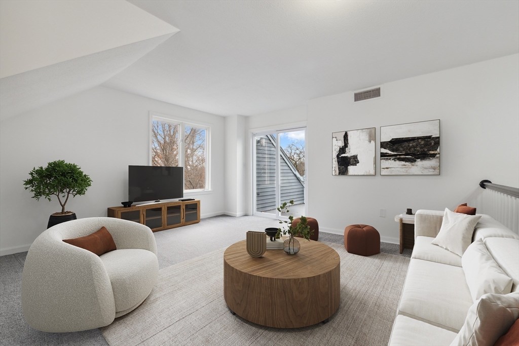 10 Landing Dr # 10