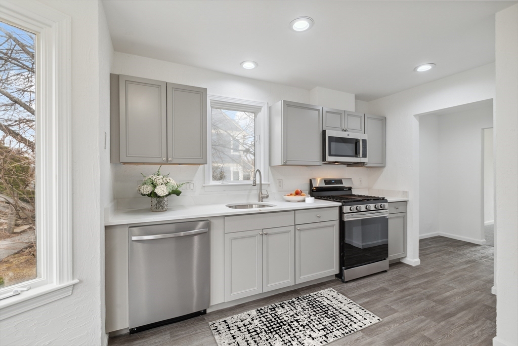 10 Landing Dr # 10