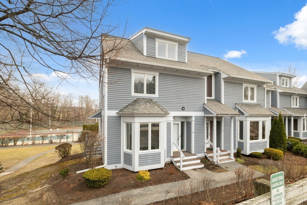 10 Landing Dr # 10