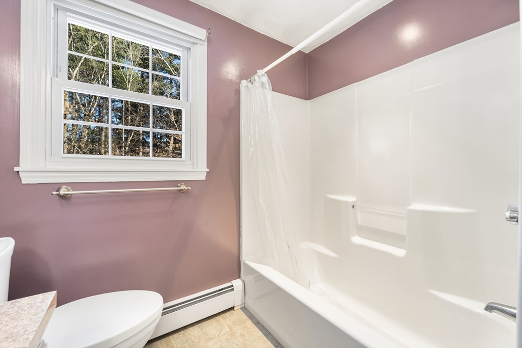 12 Dunvegan Dr