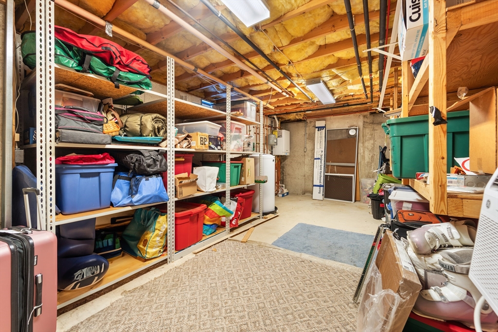 12 Dunvegan Dr