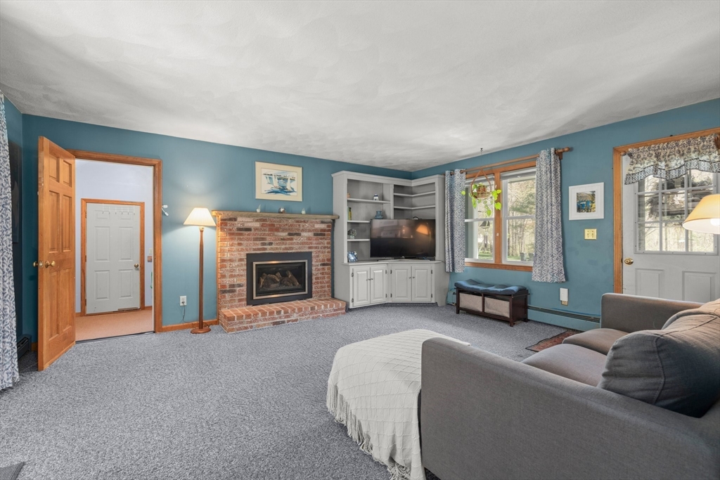 38 Paige Farm Rd