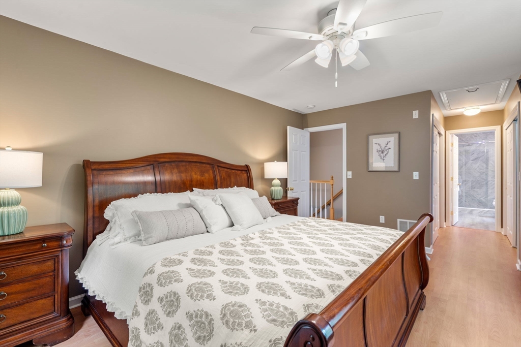 13 Spindle Tree Ln