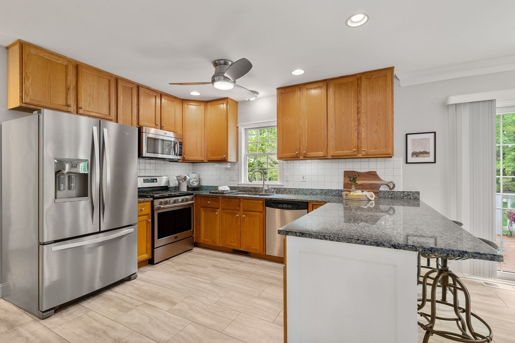 13 Spindle Tree Ln