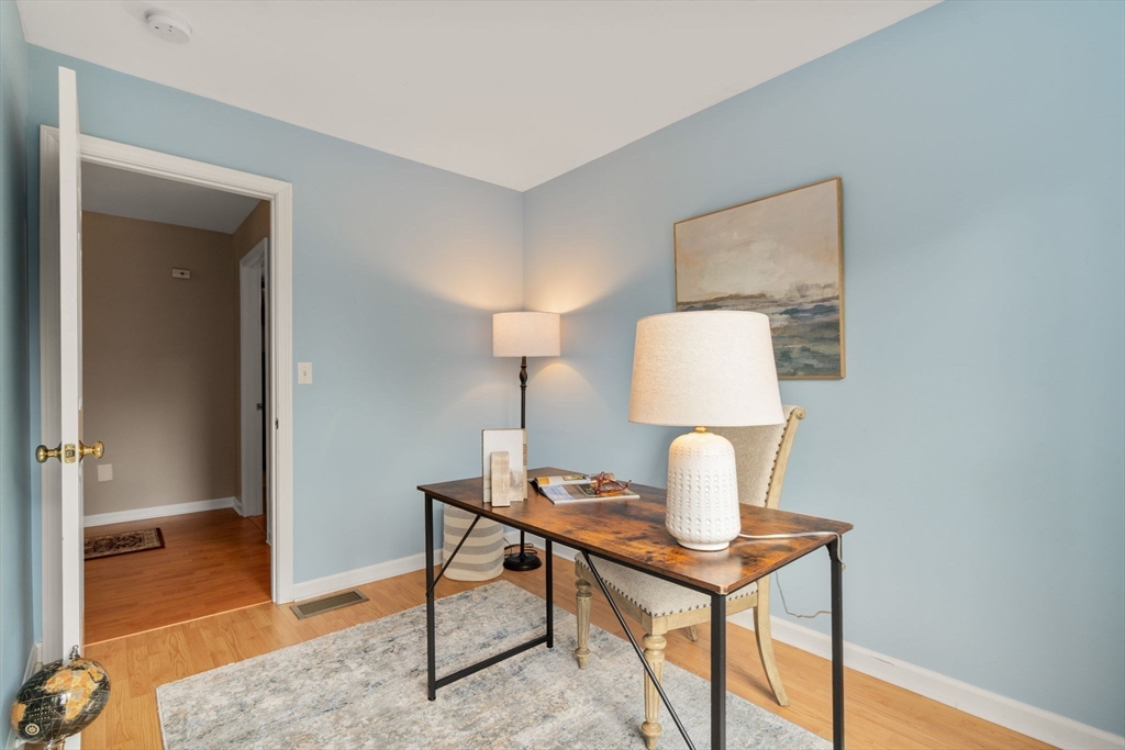 13 Spindle Tree Ln